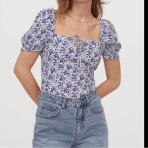 H&M Boho Crêped Blouse floral Puff Sleeves Cottagecore Viscose Blue White‎ Sz M